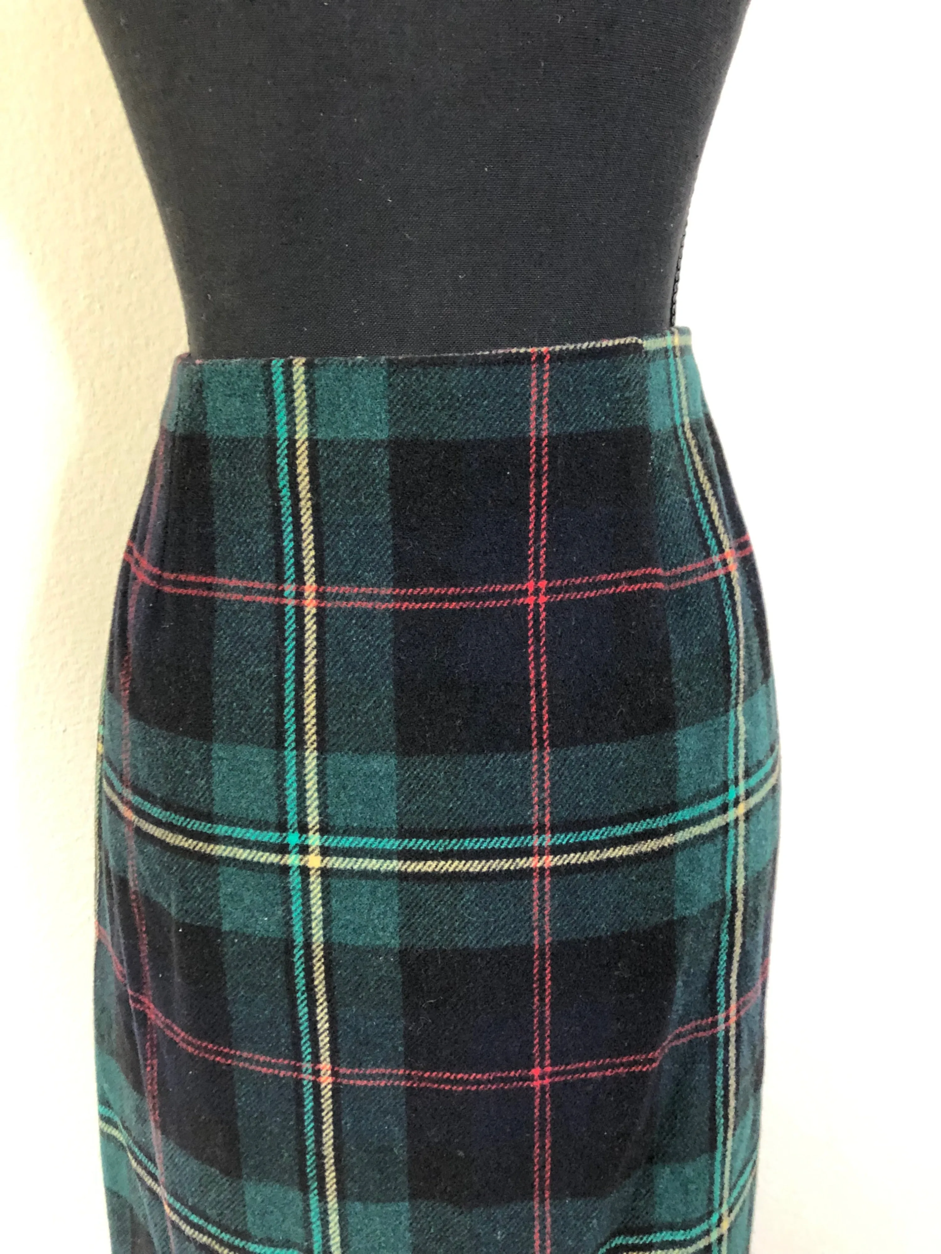 '90’s/00’s Tartan Plaid Blanket Wrap Skirt by The Gap